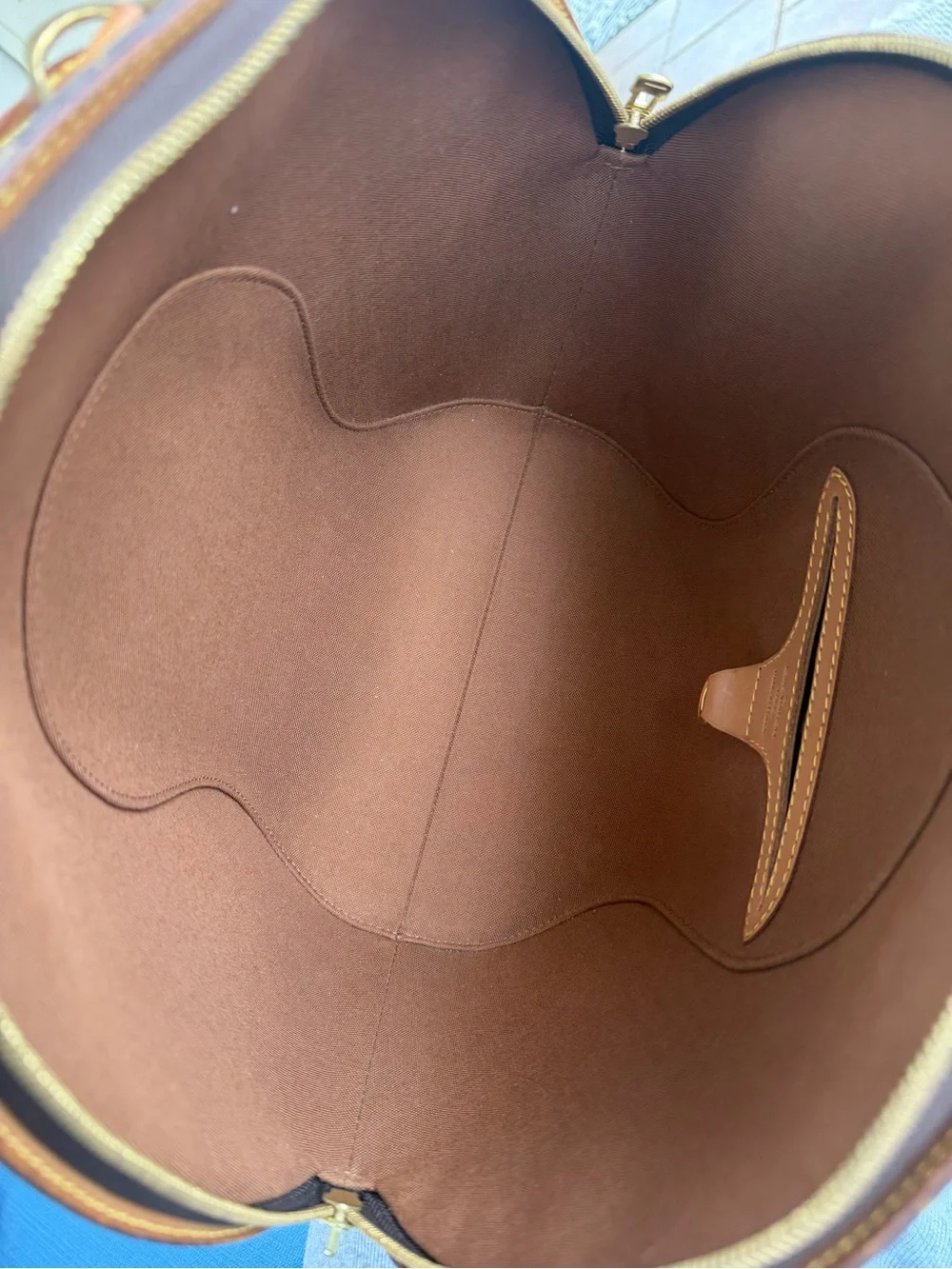 Louis Vuitton Ellipse MM Monogram